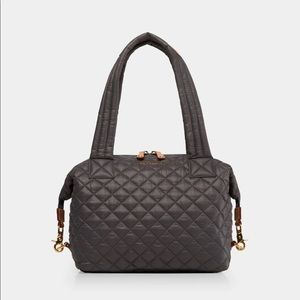 Medium Sutton in Magnet